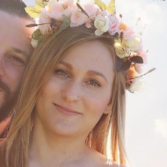 Meet your Posher, Danielle - Picture 1 of 1